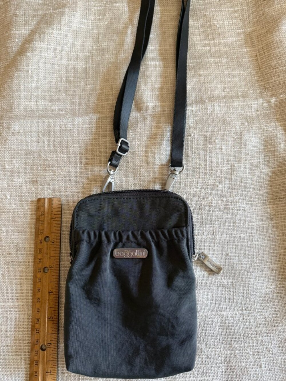 Baggallini classic crossbody RFID dark gray small bag